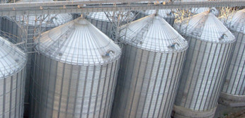 bolted steel silo.jpg